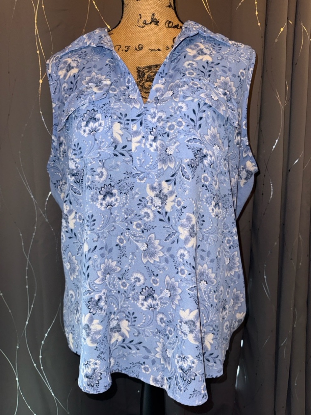 Architect Light Blue Floral Sleeveless V-Neck Blouse